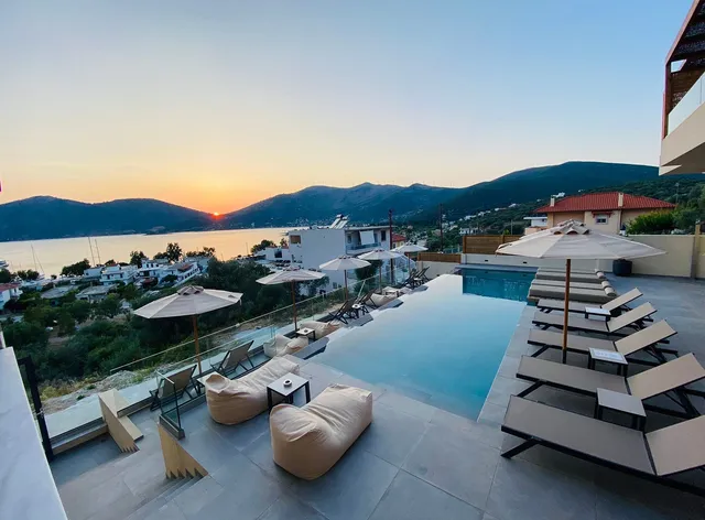 ELIVIA BOUTIQUE SUITES