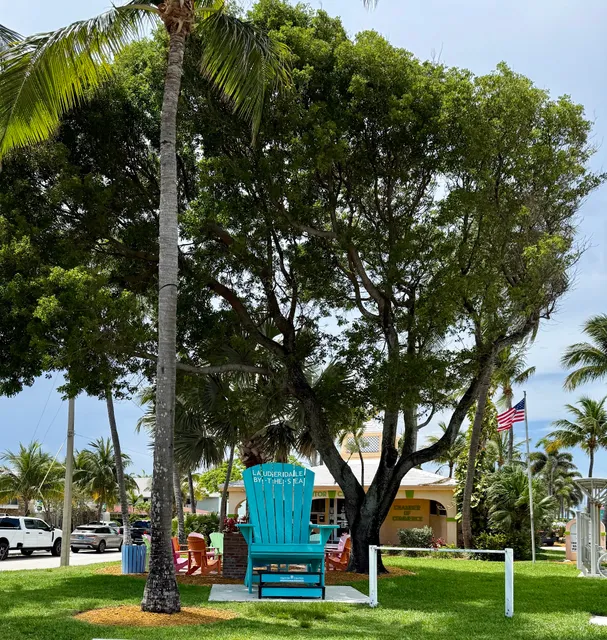 Lauderdale-By-The-Sea Chamber of Commerce