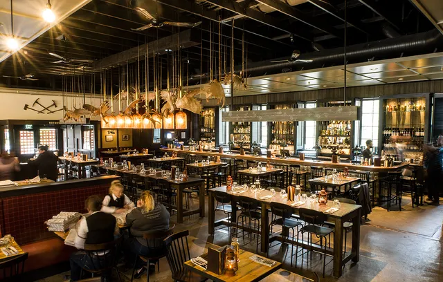 Fannie Q's Saloon - Denali Princess Lodge