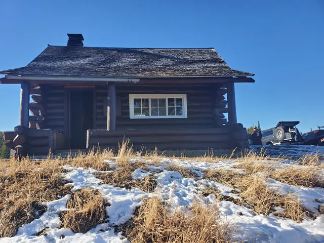 LITTLE BEAR CABIN
