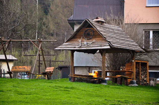 Siedlisko za potokiem