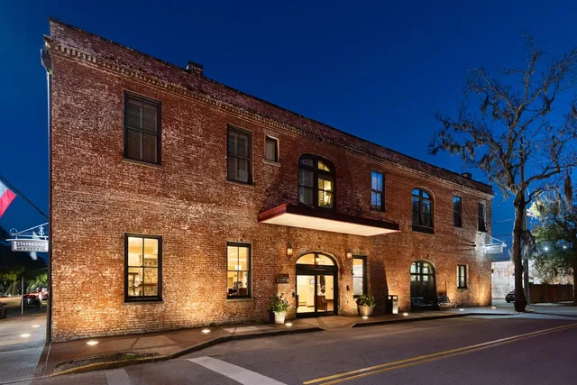 Staybridge Suites Savannah Historic District, an IHG Hotel