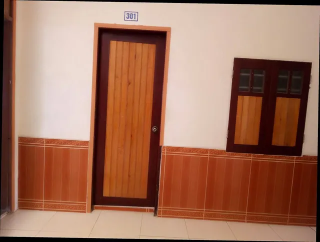 Nhà nghỉ Tứ Linh