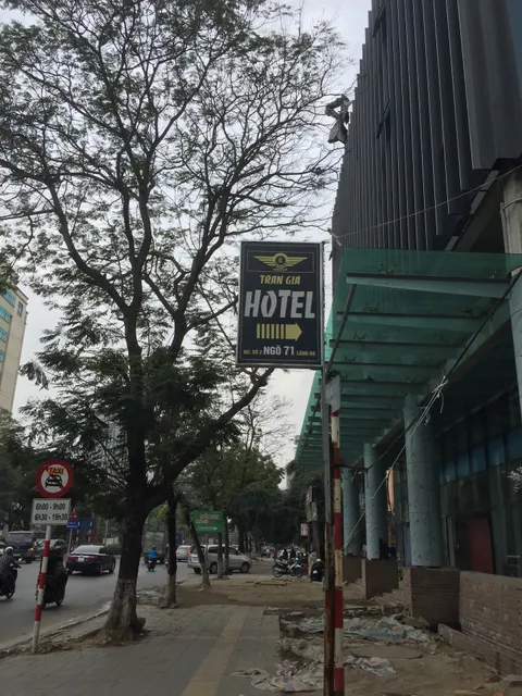 Khách Sạn Trần Gia