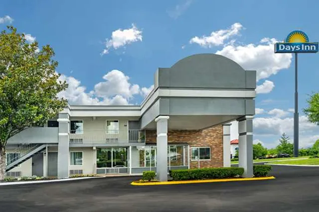Days Inn by Wyndham Clarksville TN