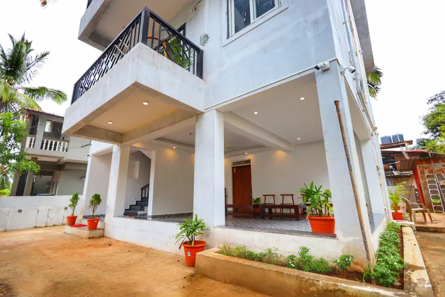 White Thread Vagator