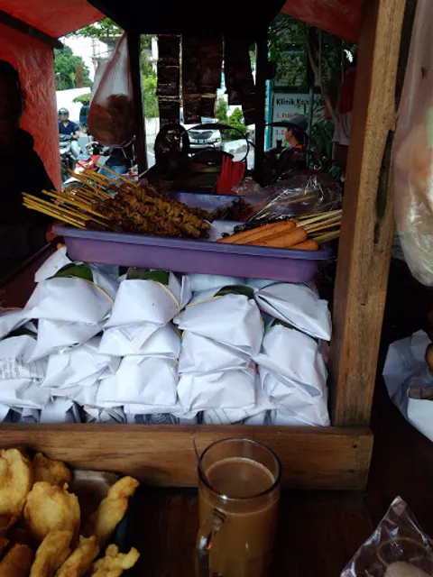 Angkringan Monggo Mampir(ꦄꦁꦏꦿꦶꦔꦤ꧀ꦩꦺꦴꦁꦒꦺꦴꦩꦩ꧀ꦥꦶꦂ)