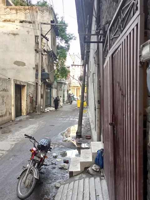 Mohni road boys hostel