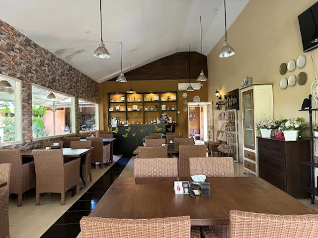 Cimoll Resto - Condongcatur