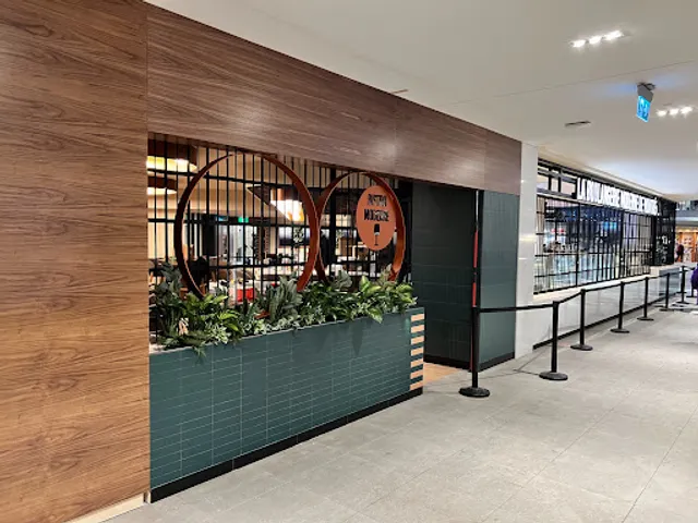 La Boulangerie Moderne - Complexe Desjardins - Café - Pizza Sandwiches Salads - Déjeuner Traiteur