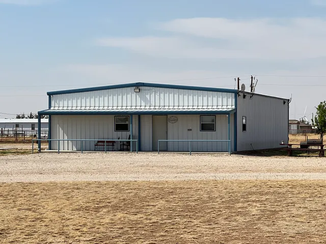 Cowboy RV Park and Horse Hotel