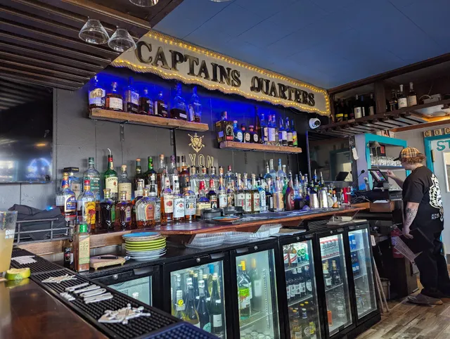 Gina's at the Bridge