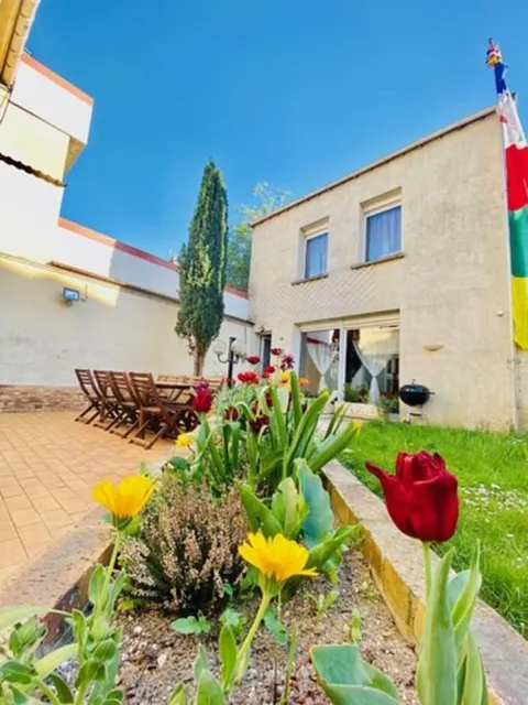 Reims Sherpa Guest House