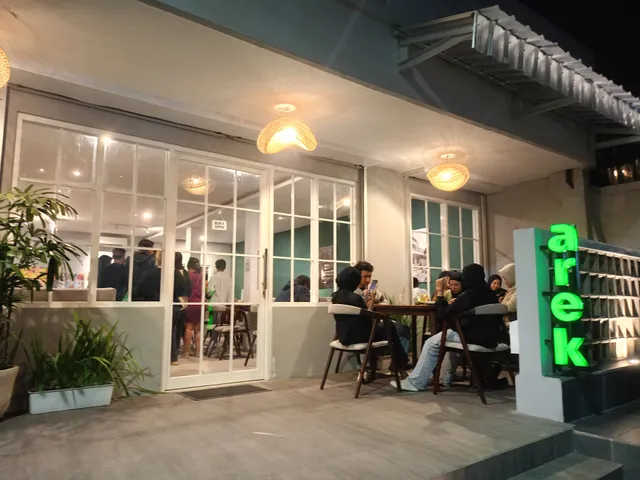 AREK Coffee & Eatery