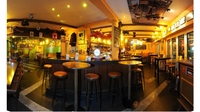 Heringsbrunnen - German Bar and Restaurant - Mainz