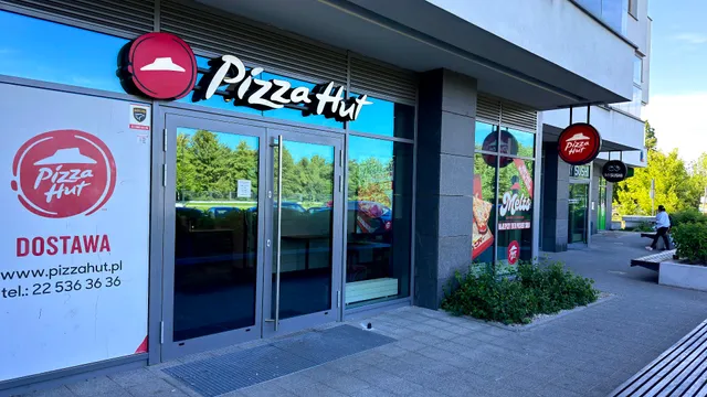 Pizza Hut Warszawa ZWM