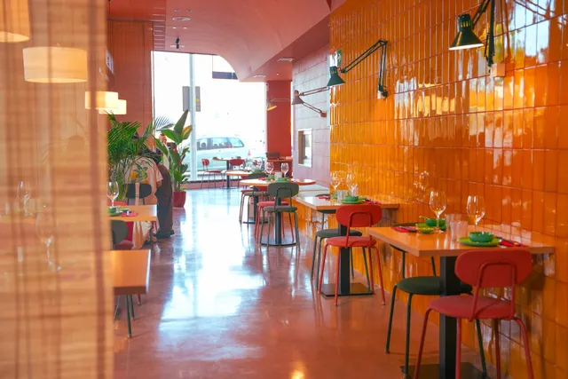 Restaurant 3 Portes 三扇门餐厅