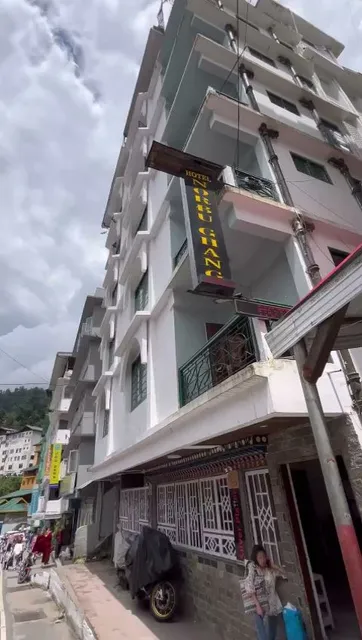 Hotel Norbu Ghang Gangtok- Best Hotel in Gangtok MG Marg Market | Best Mountain View hotel in Gangtok, Sikim