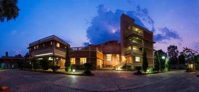 Saiacs CEO Centre