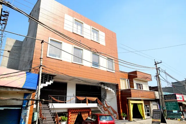 Capital O 44212 Northern Crown