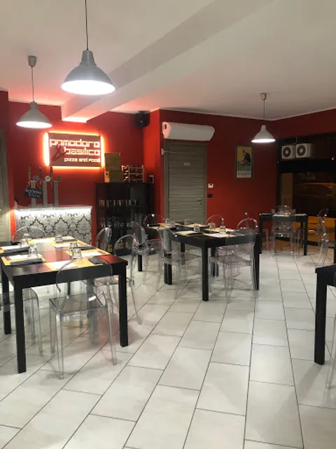 Pomodoro & Basilico - pizza and food