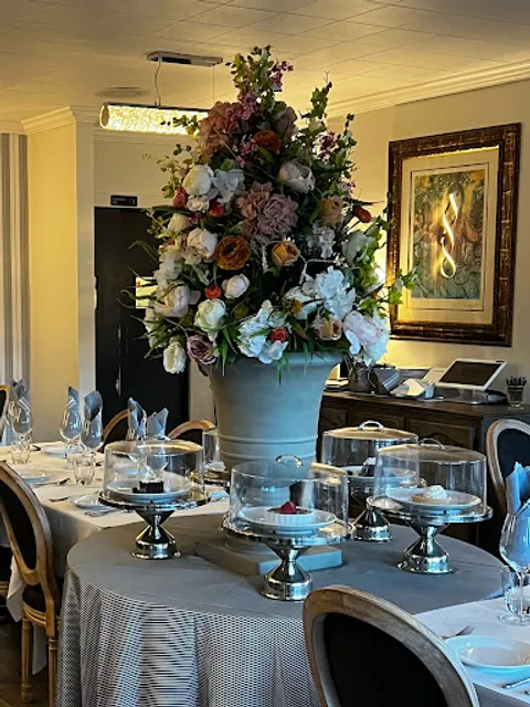 Chouchou French Bistro