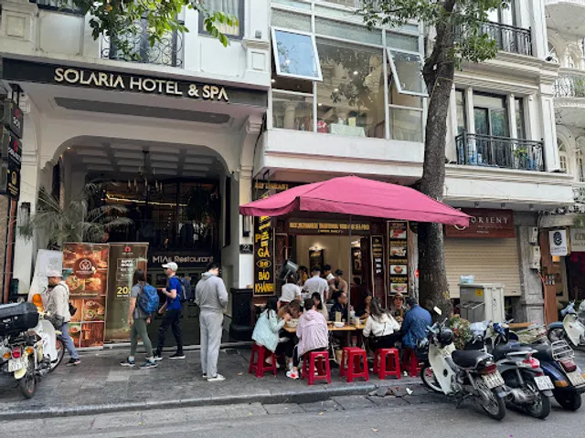Huyền Hương Chicken Phở