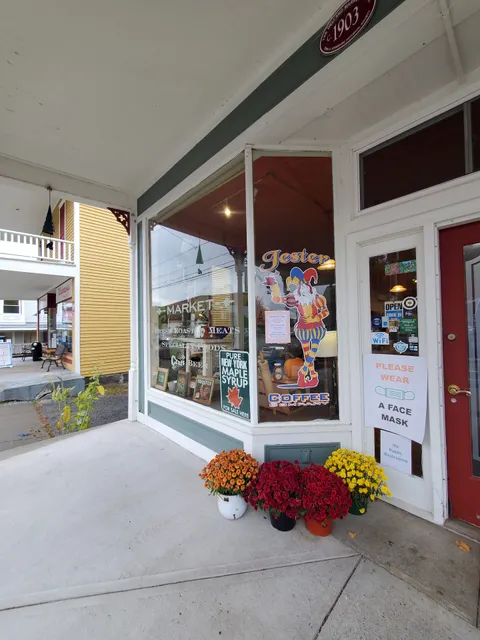 Izzy's Market & Deli