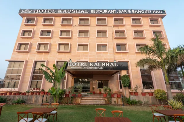 Hotel Kaushal International
