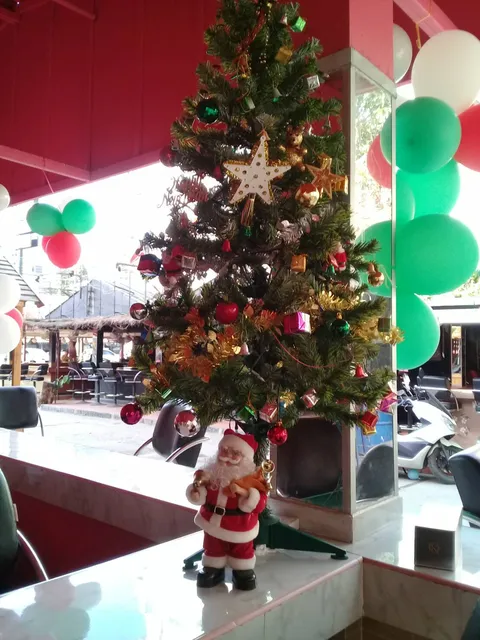 Lita Beer Bar & Karaoke