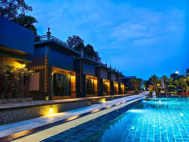 สกาย คันทรี่ รีสรอร์ท @ขนอม sky country resort@khanom