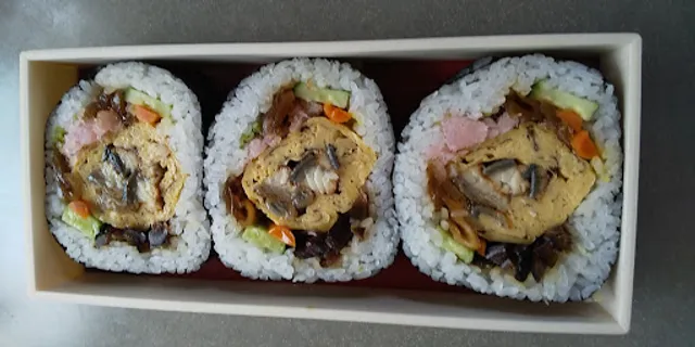 すし善蕾亭マルヤマクラス店