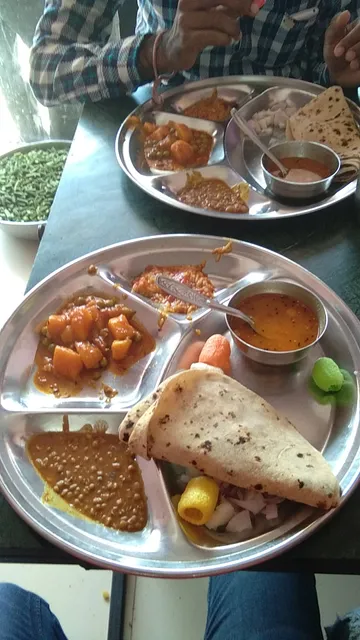 Jalarma Gujarat Thali
