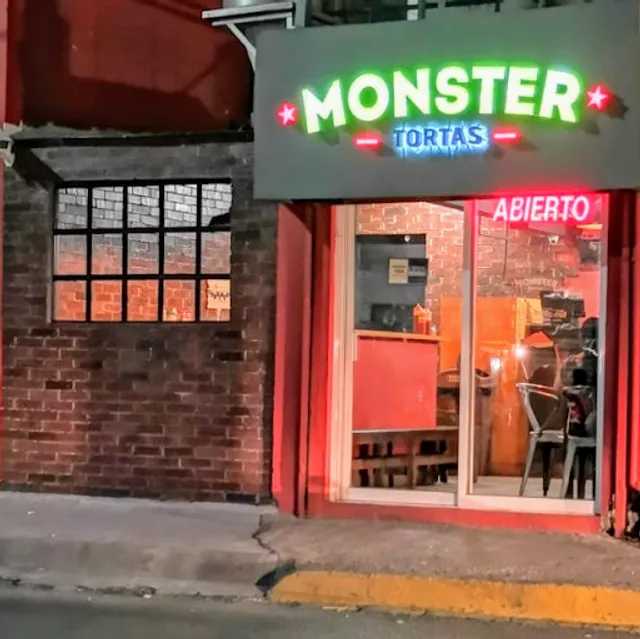 MONSTER TORTAS