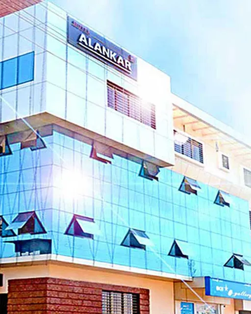 Hotel Alankar, Devgad