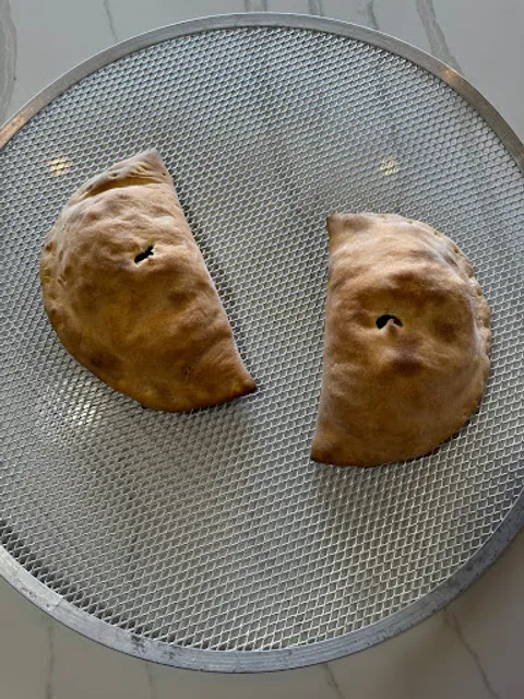 White Cottage Pizzeria