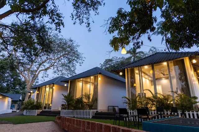 Nature's Cove Resort