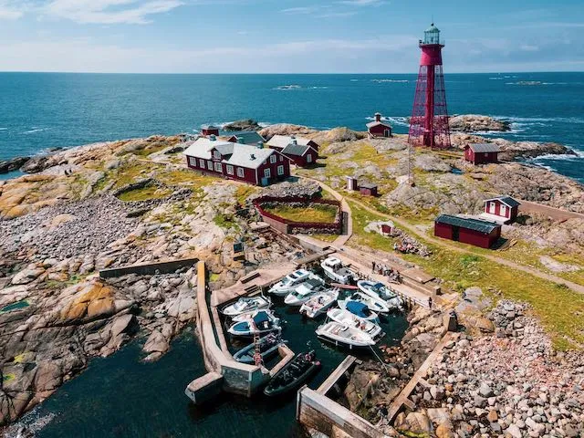 Pater Noster A home on the horizon