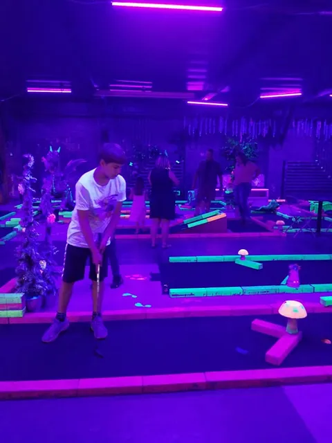 RETRO Family Fun Center