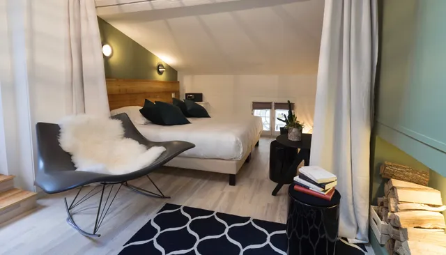 MiHotel - Auguste Comte