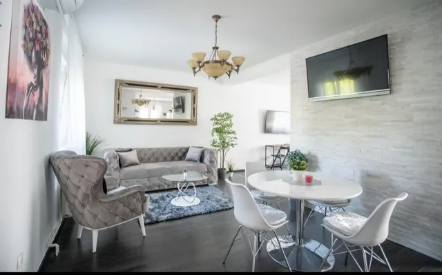 Diamond Palace Apartment