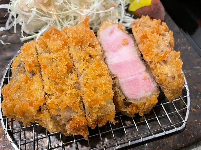 大和とんかつ八重櫻