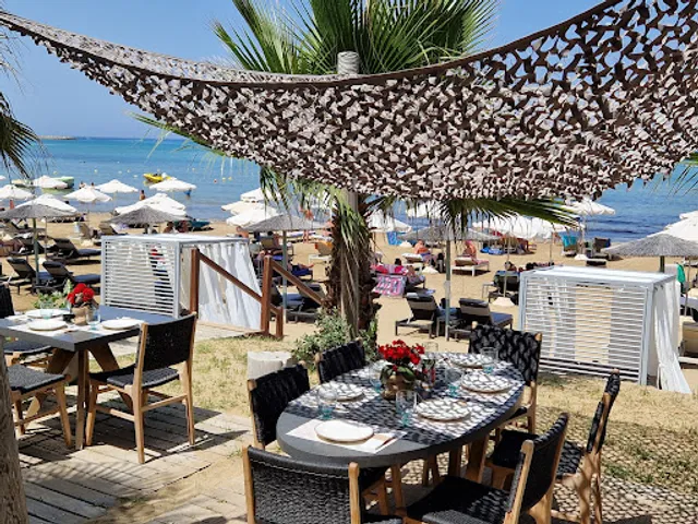 MANGO Lounge Bar - Restaurant