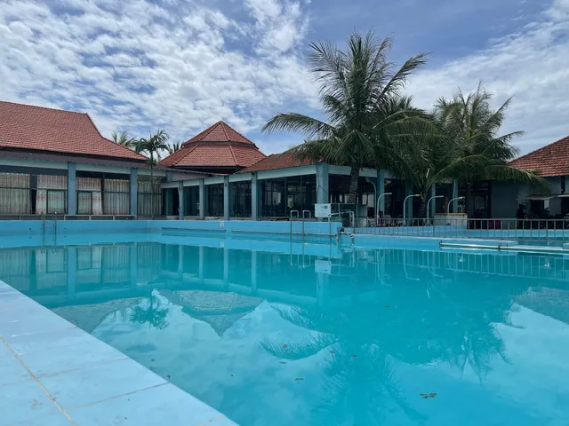 Resort Ruby Star Quỳnh