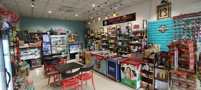 CREAMY PEAKS CAKES & BAKES