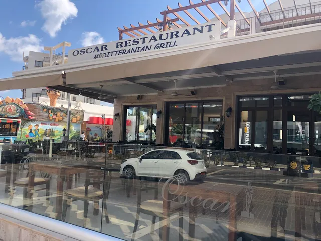 Oscar Family Restaurant