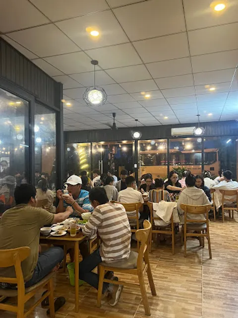 Nhà Hàng Cơm Niêu Phố Hội