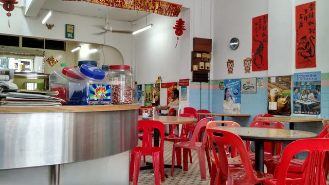 Kedai Kopi & Makanan Saudara