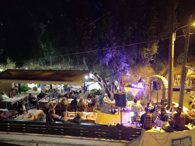 Ταβέρνα Η Στροφή