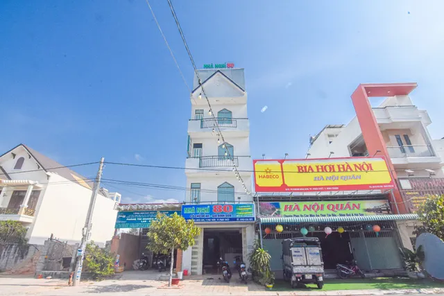 Nhà Nghỉ 80